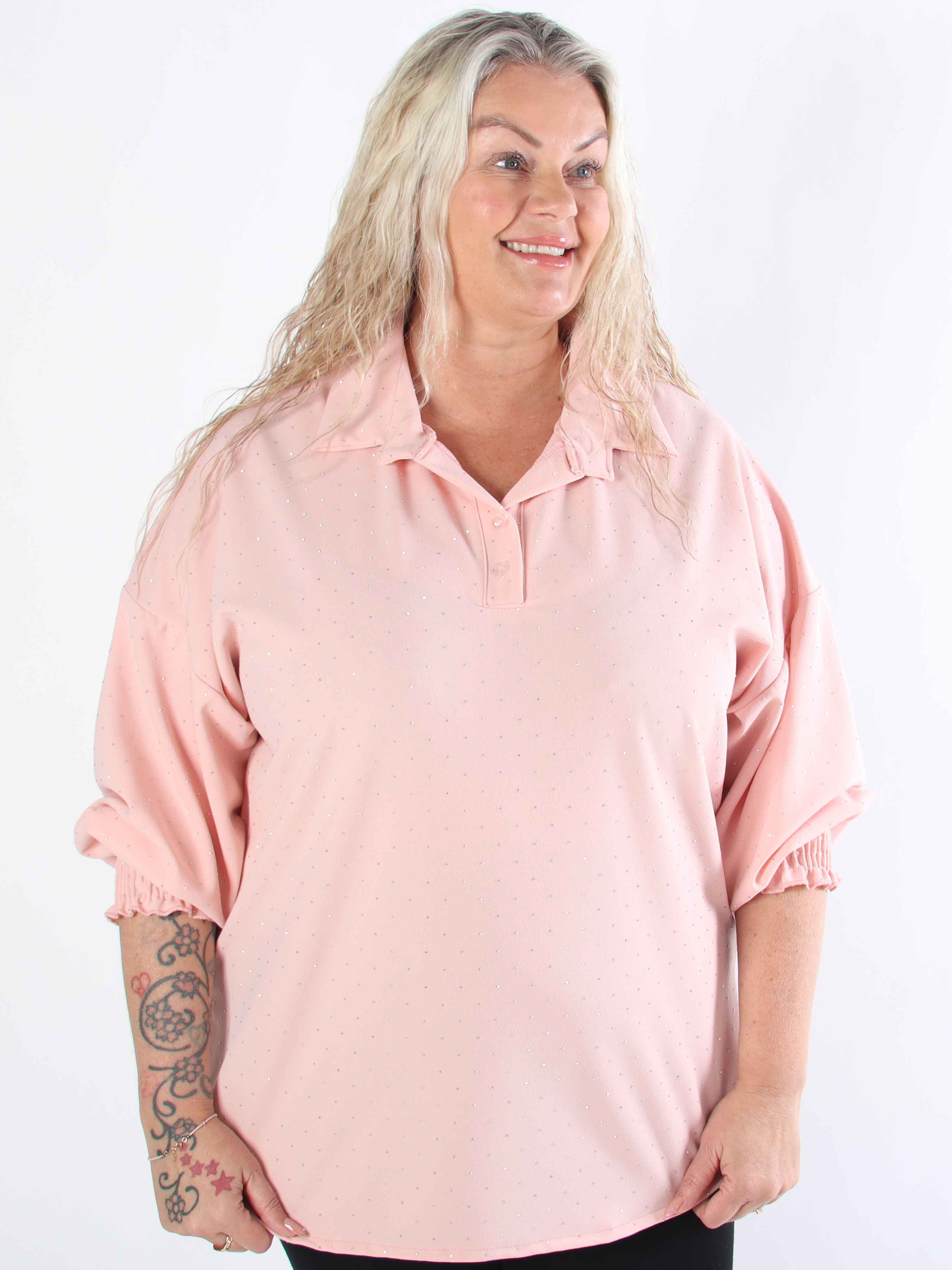 Aria - Plus size-tunika med resårkant och smockade ärmar